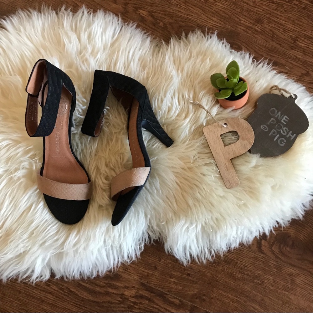 Jeffrey Campbell “Hough” Heels